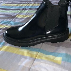Forever 21 patent leather rain boots!